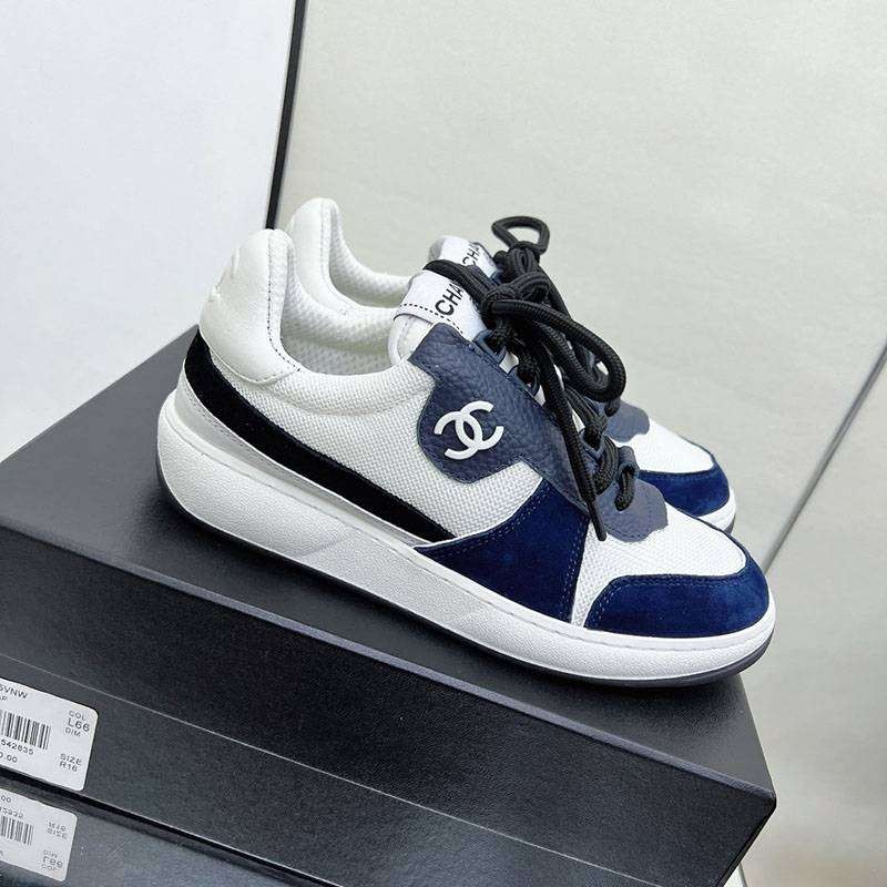 New Spring/Summer Chanel Low Top Sneakers, Fake Suede and Calfskin, shs76725