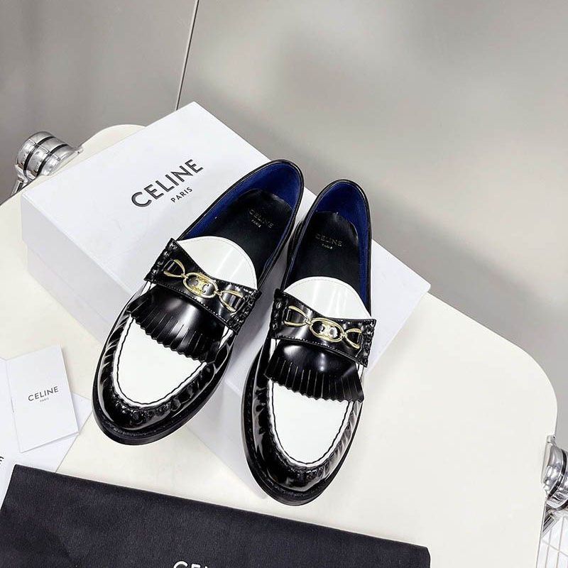 Battle for Celine Leco Triomphe Loafer Fake Calfskin Cek37943