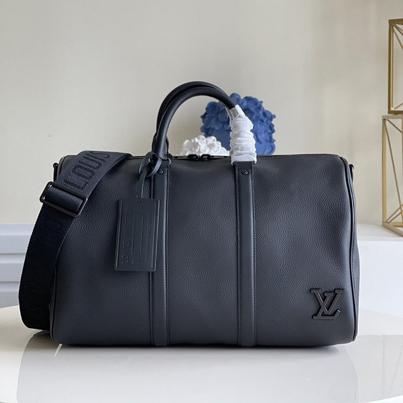 Very popular: Louis Vuitton Keepall Boston bag, black, for travel, M57088