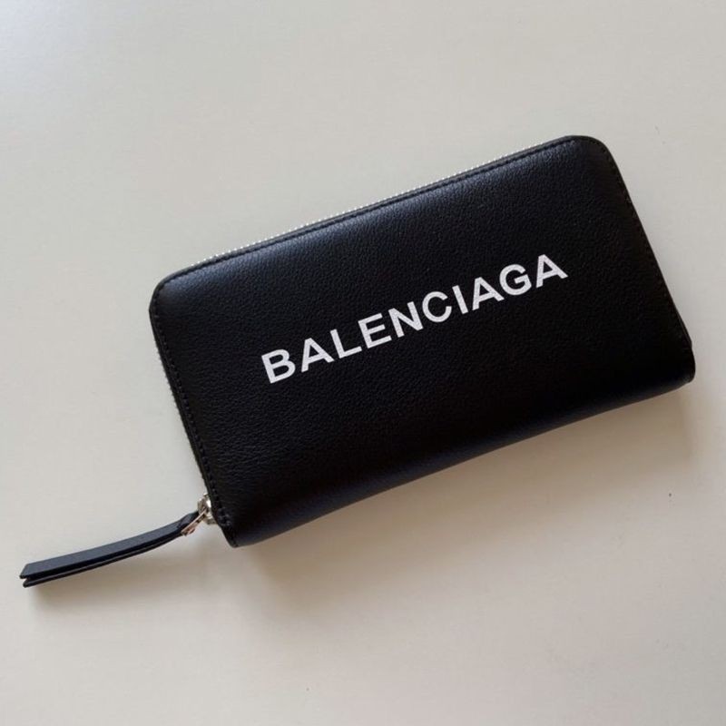Immediate shipping ◎ New Balenciaga wallet replica round zip long wallet bab13954