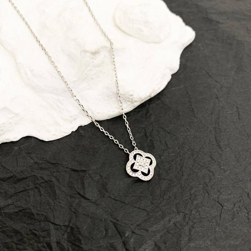 ☆Super popular☆Louis Vuitton replica pendantif Monogram Idylle necklace vup97328