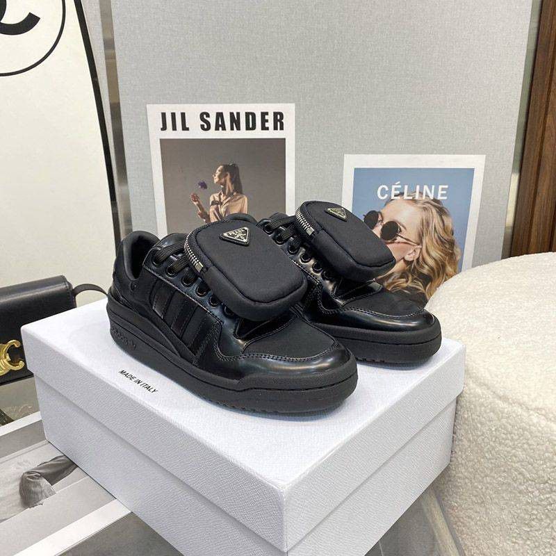 Eye-catching color black x adidas fake collaboration low-top sneakers Re-Nylon logo pun56225