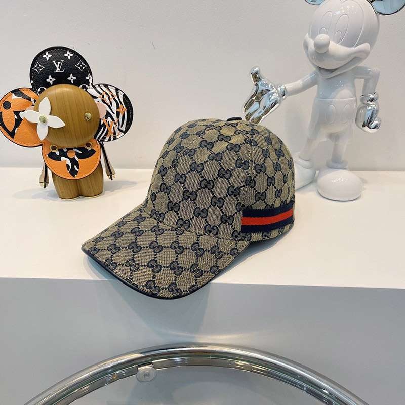Eye-catching and popular Gucci baseball cap GG replica guv68900
