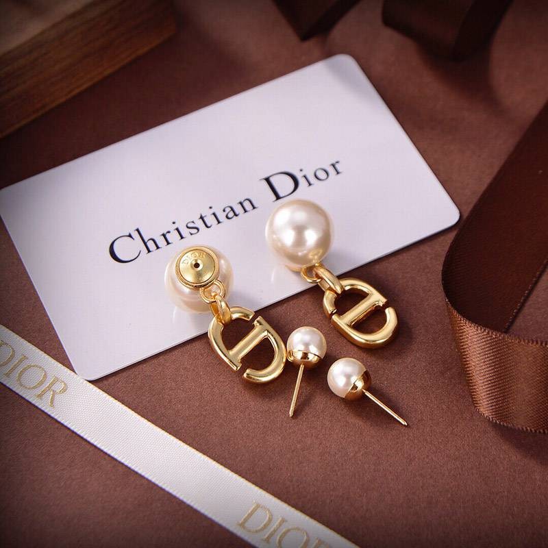 Eye-catching color Dior replica tribal earrings metal resin pearl crystal dee35279