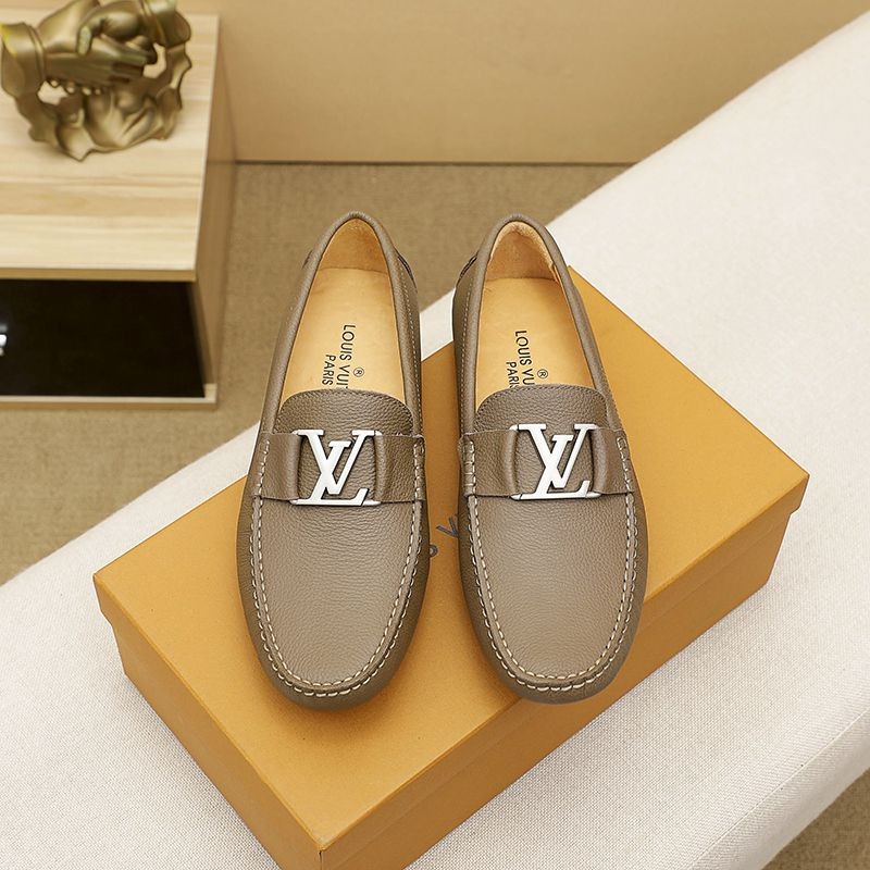 Very popular Louis Vuitton Hockenheim Line Loafers vuv56874