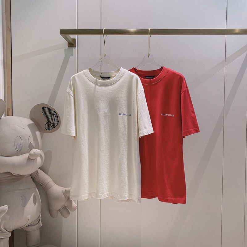 ★Popular in Japan! Balenciaga LOGO T-shirt copy in 2 colors bae96930