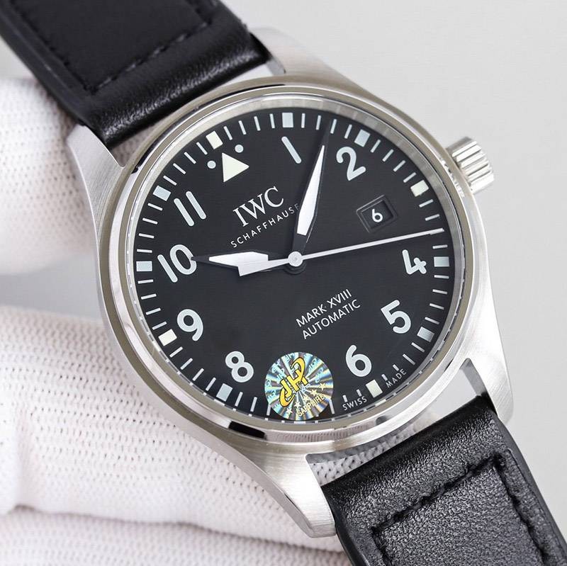 The Battle for IWC Pilot's Watch Mark 18 Replica iwl18136