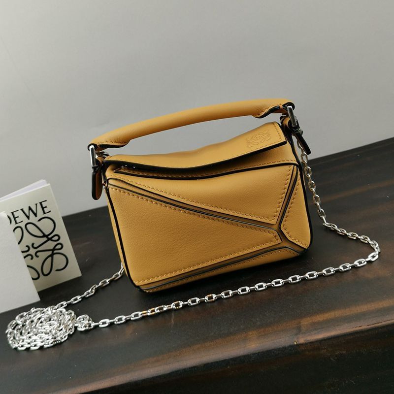 Rare Loewe Classic Puzzle Nano Bag Imitation Puzzle Nano Bag log66535 Rare Loewe Classic Puzzle Nano Bag Imitation Puzzle Nano Bag log66535