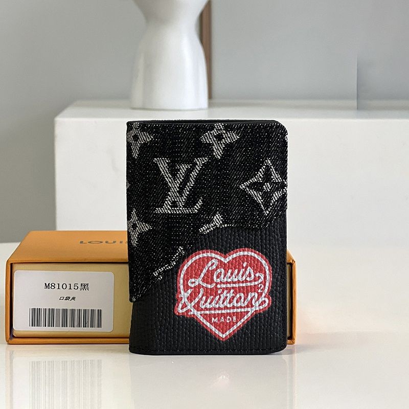 Domestic shipping? Louis Vuitton NIGO collaboration Vuitton organizer? De Poche copy M81107 Domestic shipping? Louis Vuitton NIGO collaboration Vuitton organizer? De Poche copy M81107