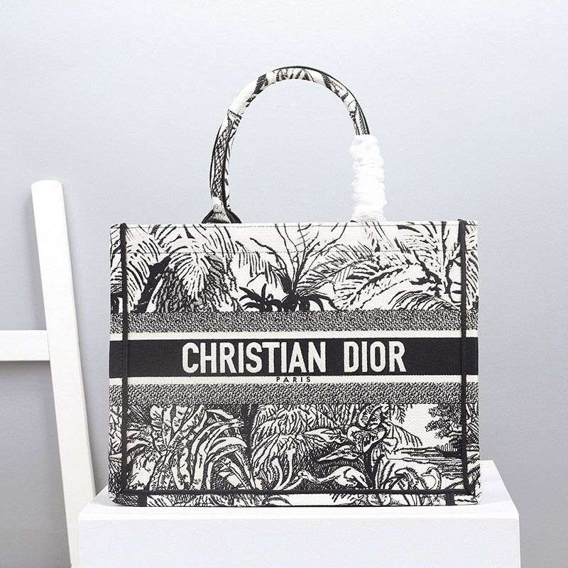 Dior Book Tote not available in Japan Replica Dior Hibiscus Embroidery 2 sizes dei92365