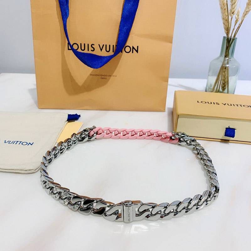 Cute Louis Vuitton Replica Collier LV Sculpture Necklace vub22267