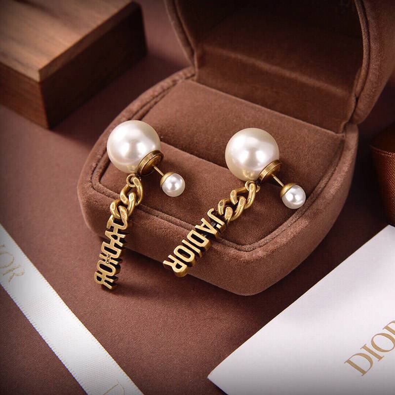 Sure to sell out! Dior tribal earrings replica metal, resin, pearl, crystal deu35371
