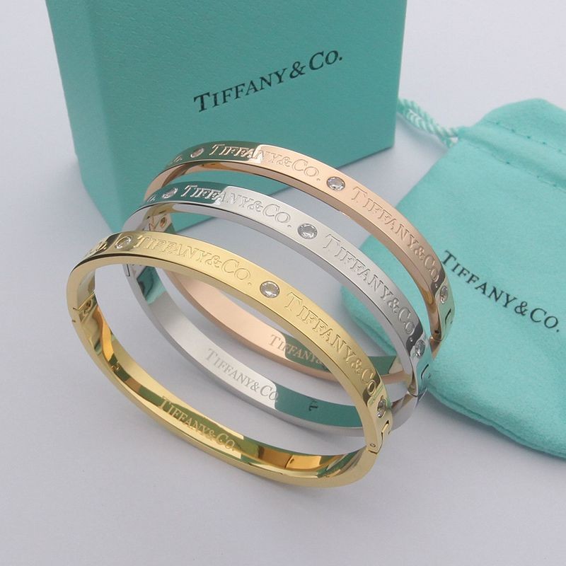 Total cumulative sales No. 1! Tiffany T Diamond Wire Bracelet Replica Til70465