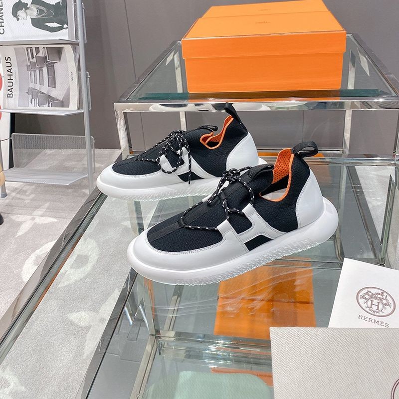 The hot topic! Hermes sneakers replicas for travel and sports! Jogger pants go well with denim erq36156