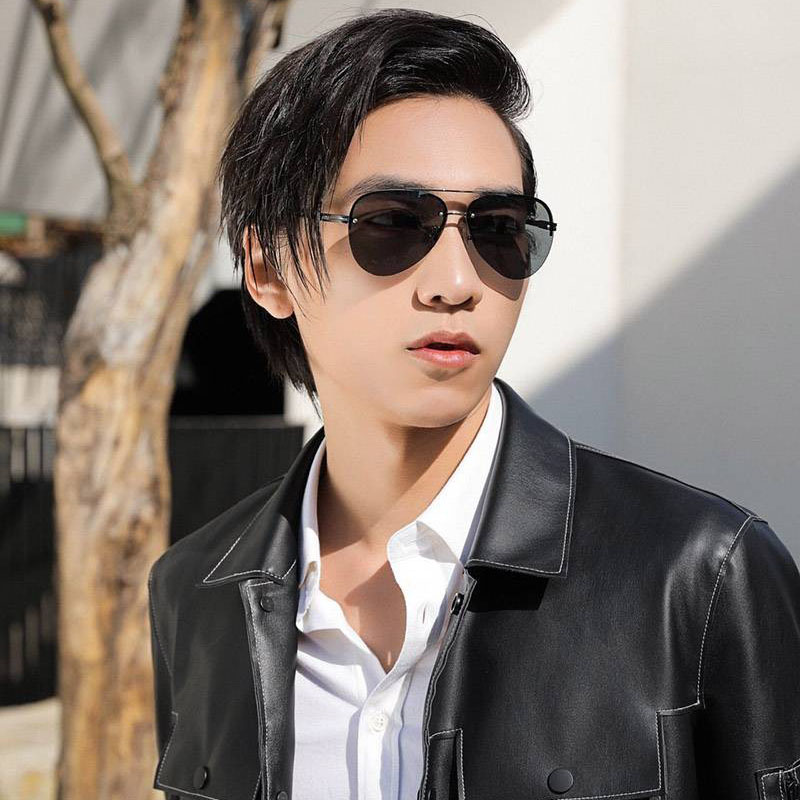 The rising popularity of Louis Vuitton sunglasses replicas Clockwise Canvas vur23253