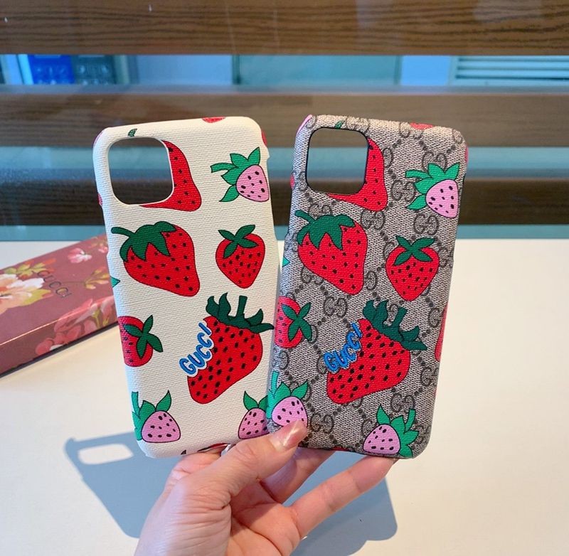 Classic Gucci strawberry case replica strawberry iPhone GG Supreme gui02066
