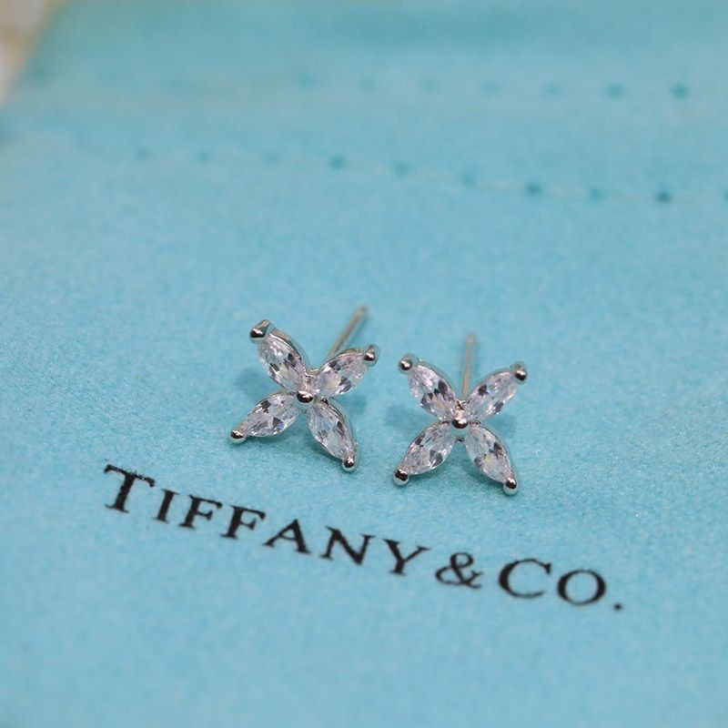 [Not available in Japan] Tiffany Loving Heart Earrings Replica Tih70838