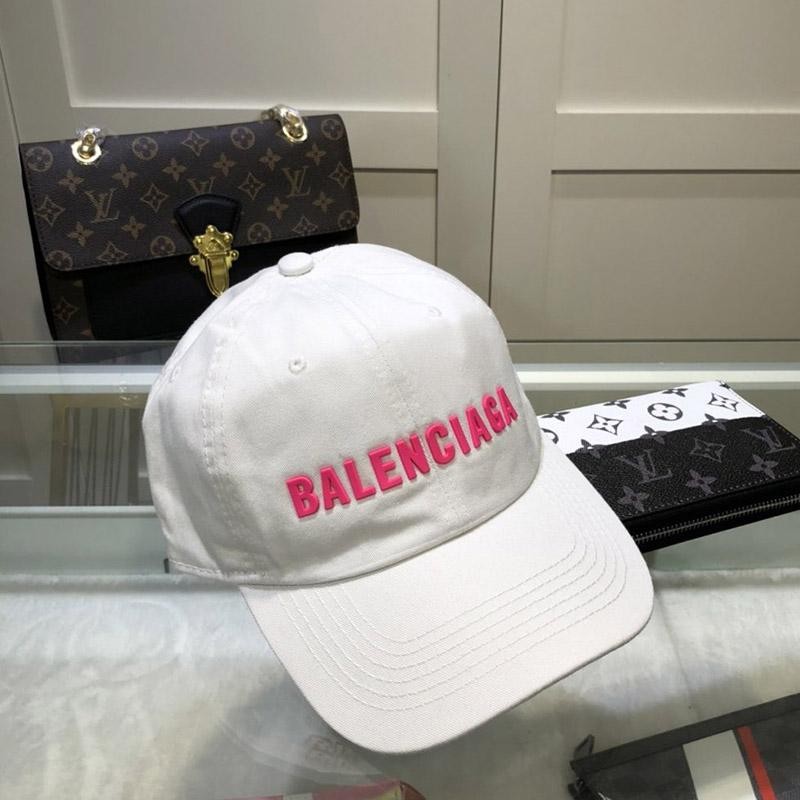 First come, first served? Balenciaga White Logo Cap Replica bag33562