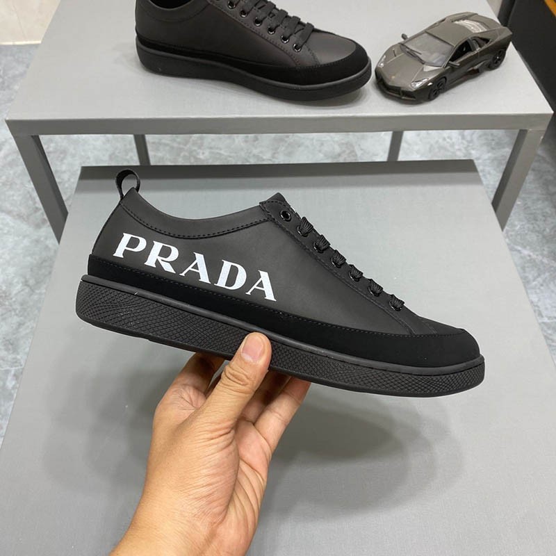 Rare Prada logo print leather lace-up sneakers puv45993