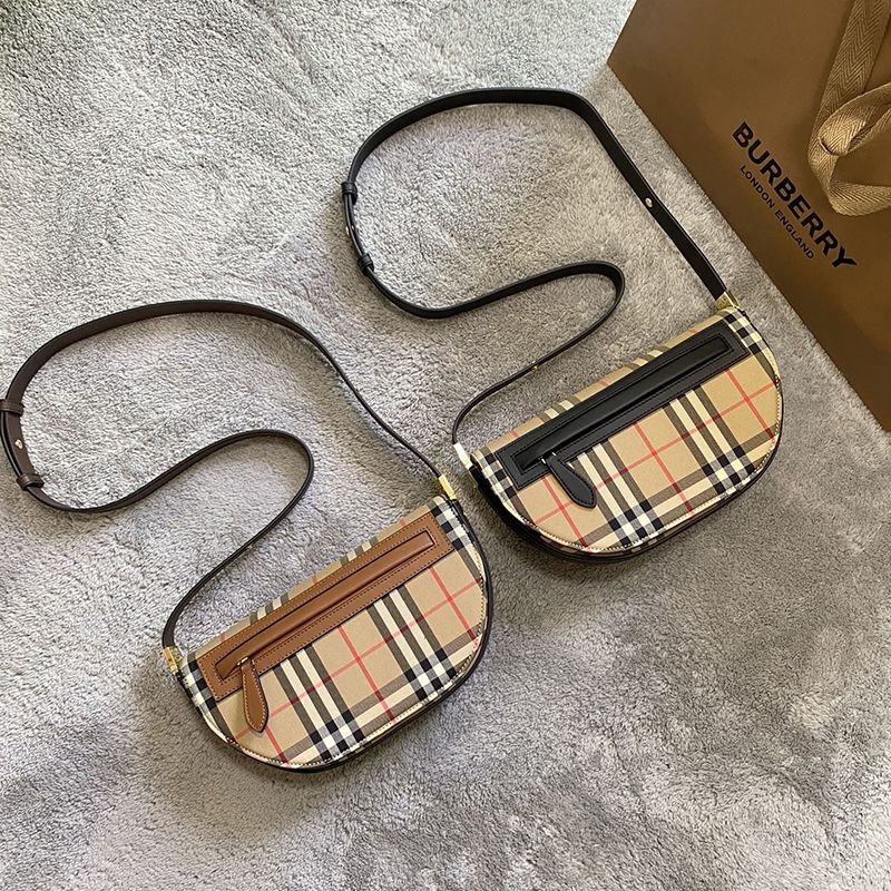 Free shipping ★ Burberry ★ Vintage check replica cotton Olympia pouch 2 colors Baf60903