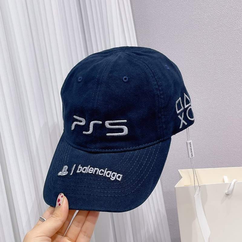 Love at first sight? Balenciaga logo cap copy bar89255
