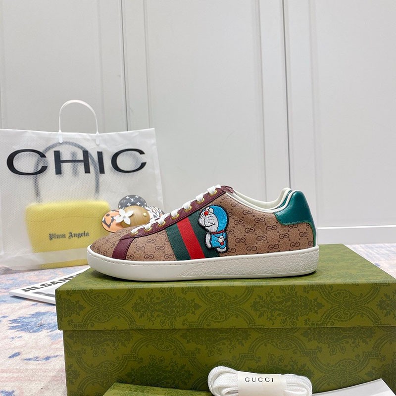 Rare DORAEMON x Gucci fake Donald Duck women's sneakers gul17636 Rare DORAEMON x Gucci fake Donald Duck women's sneakers gul17636