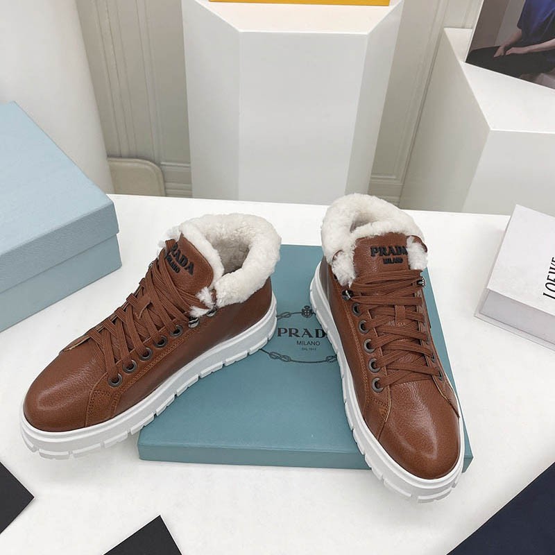 Very popular Prada double wheel sneakers puy28896