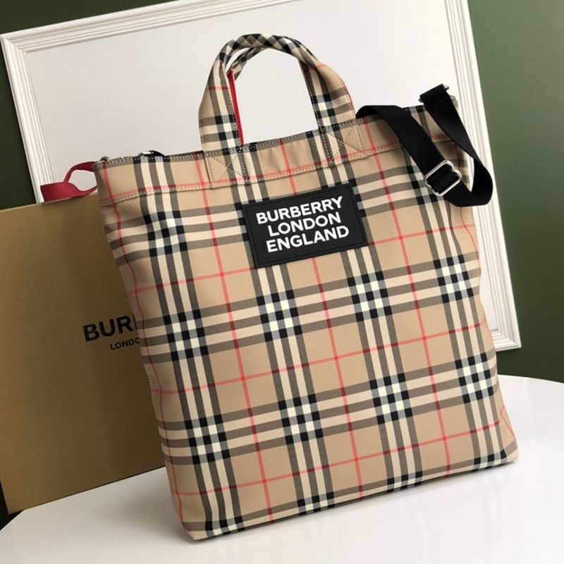 Burberry handbag replica unisex 8017740 from Japan Burberry handbag replica unisex 8017740 from Japan
