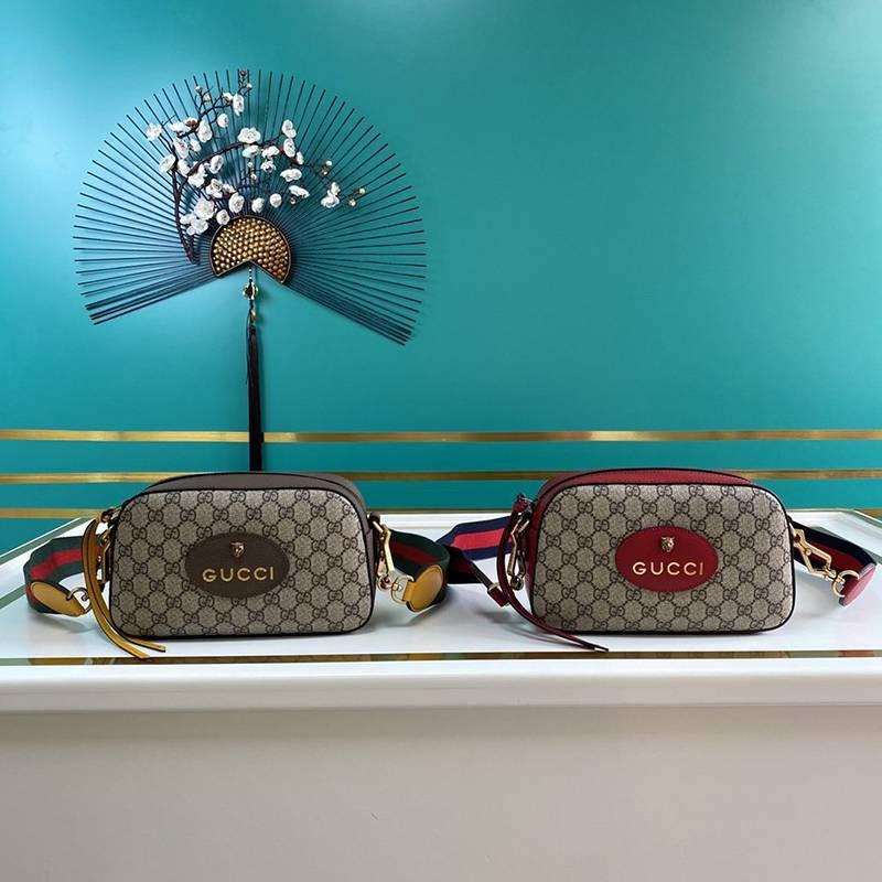 Extremely rare! Gucci [neo vintage fake] GG Supreme messenger bag in two colors gua10868