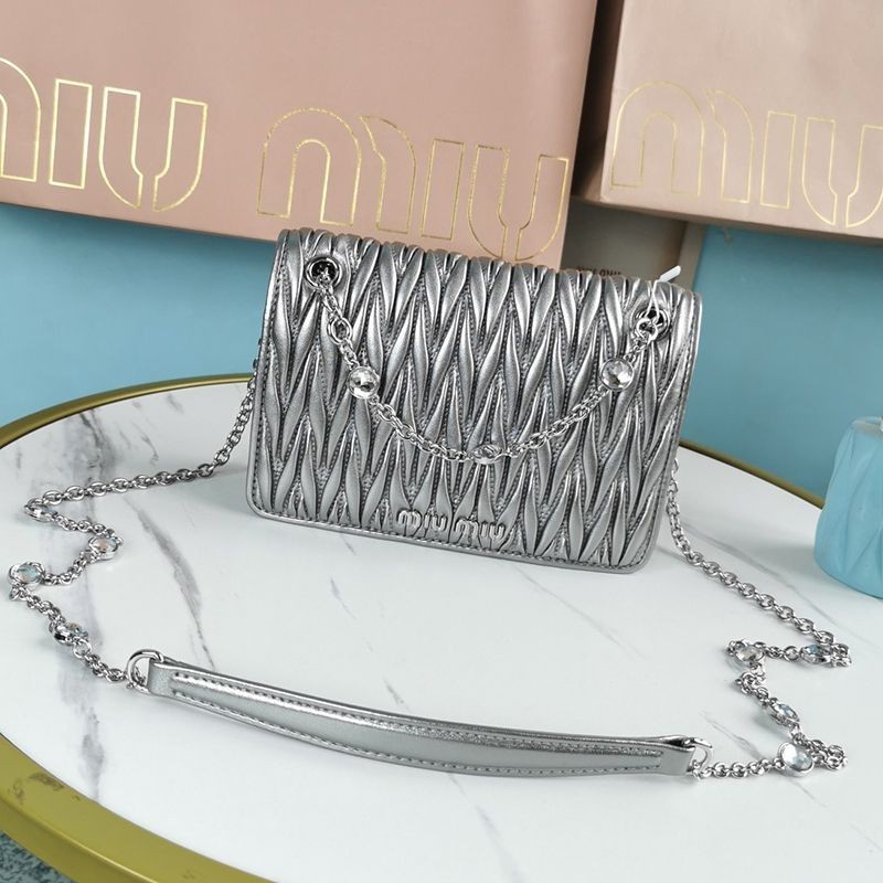 21AW New Miu Miu Matelasse Replica Mini Shoulder Bag myv05688