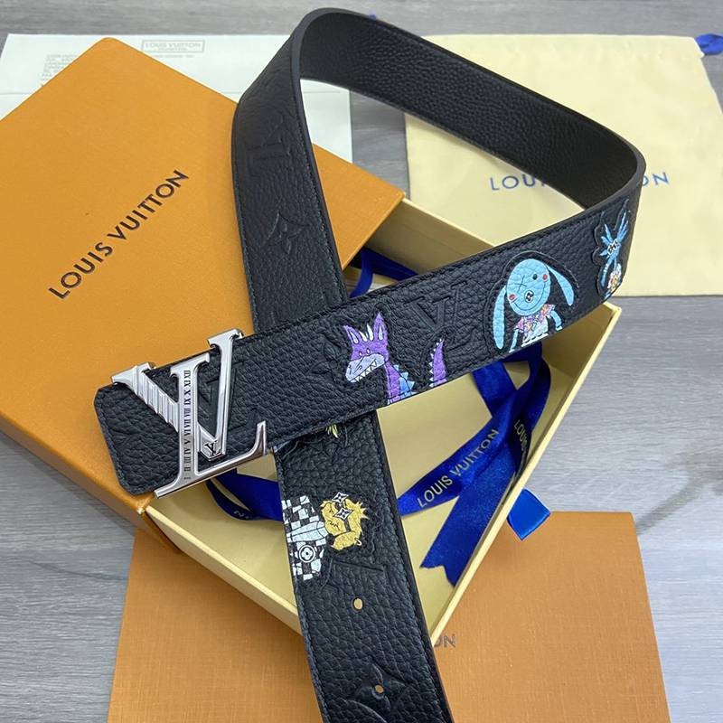 Competitive Louis Vuitton Replica Santur LV Initial 40MM Reversible Belt vuz10598