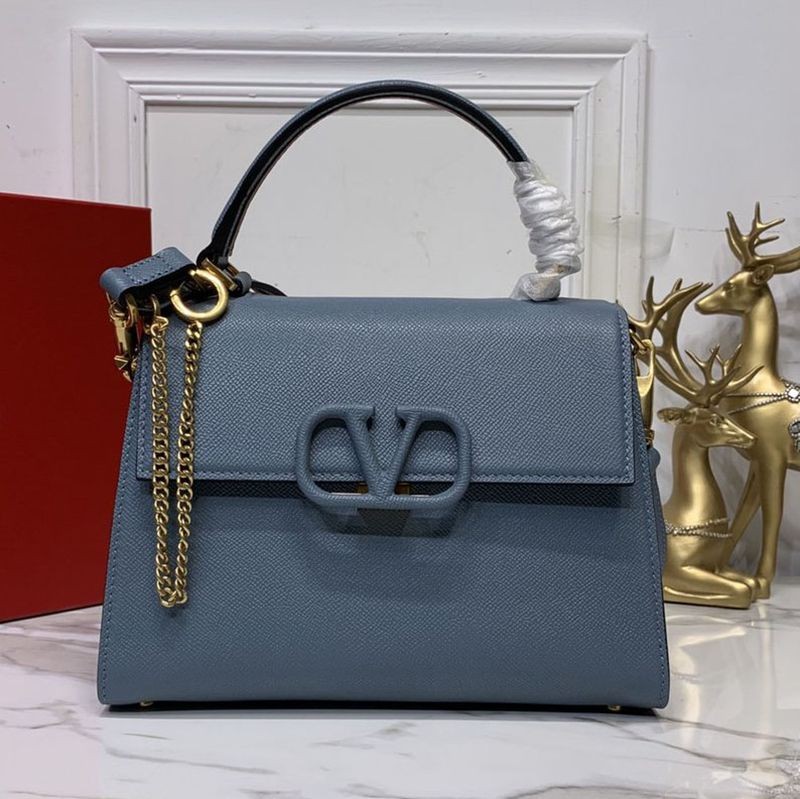 Eye-catching color [Valentino shoulder bag replica] Popular ★ V sling calfskin mini handbag Vug75612