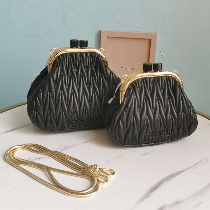 Rapidly Growing in Popularity Miu Miu Miu Bell Replica Matelasse Leather Bag mym31319 Rapidly Growing in Popularity Miu Miu Miu Bell Replica Matelasse Leather Bag mym31319