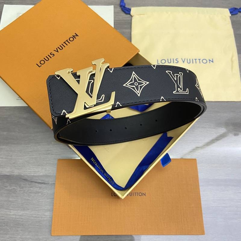 Louis Vuitton Replica Santur LV Initial 40MM Reversible Belt vuq03769 Sold Out