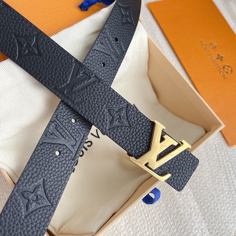 Classic Louis Vuitton Replica Santur LV Initial 30MM Reversible Belt vuw77536