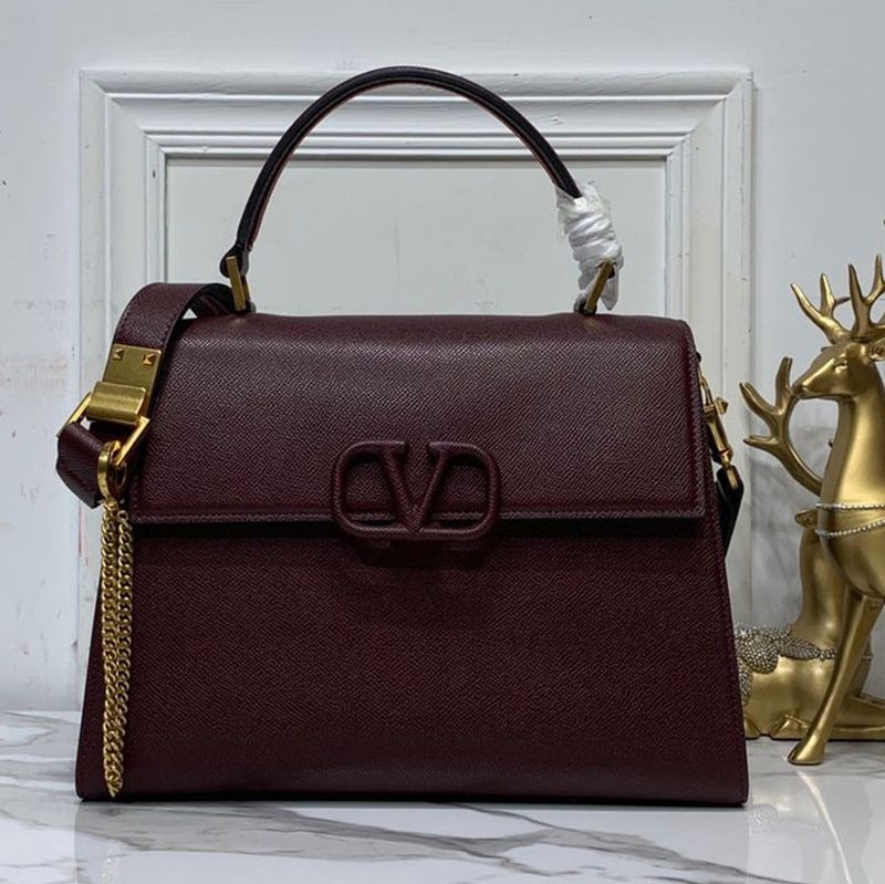 Rapidly rising in popularity [Valentino shoulder bag replica] Popular ★ V Sling calfskin mini handbag Vuk20897
