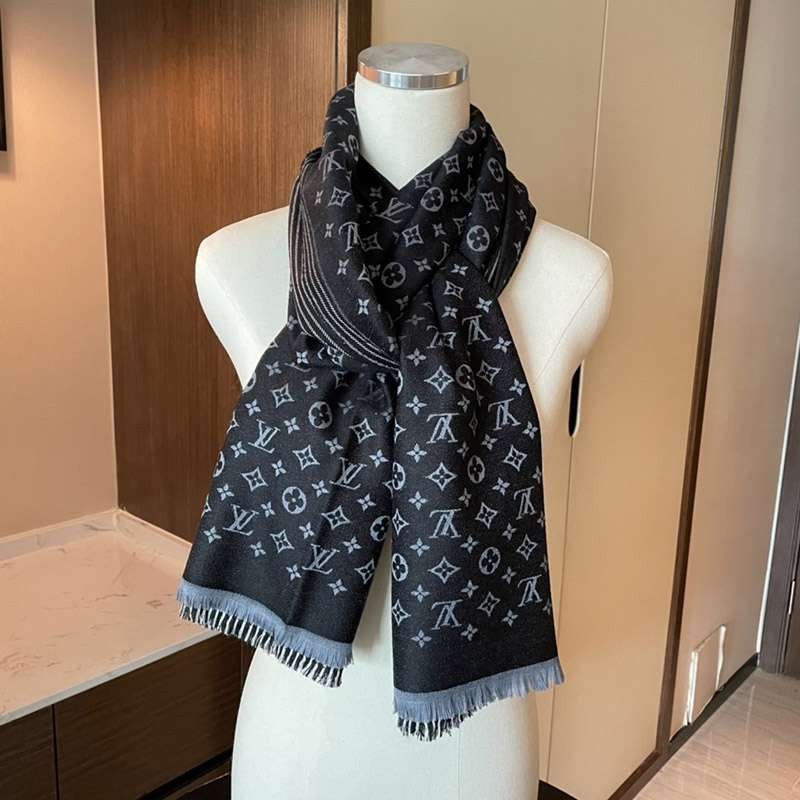 Louis Vuitton Cashmere Tassel Scarf Replica vuy34090