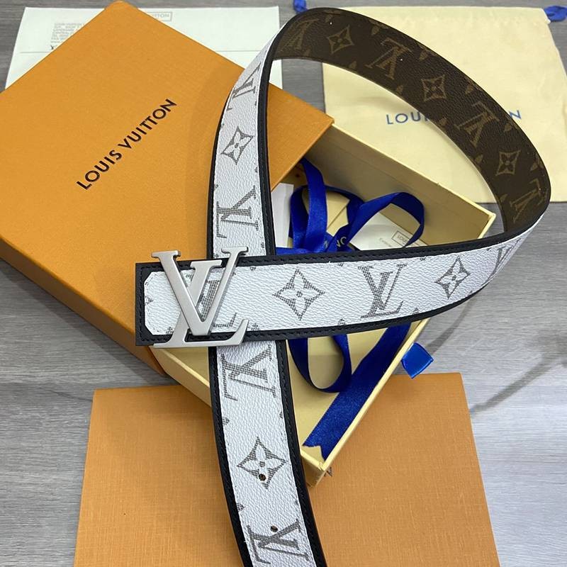 Cute Louis Vuitton Santur? LV Initials Fake 40MM Reversible Belt vus65317