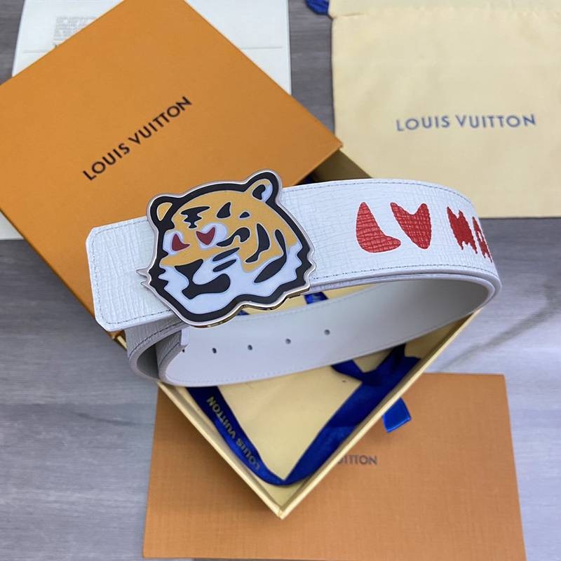 Super Hot Topic! Louis Vuitton Santur? LV Tiger Replica 40MM Reversible 2-Color Belt vug28110