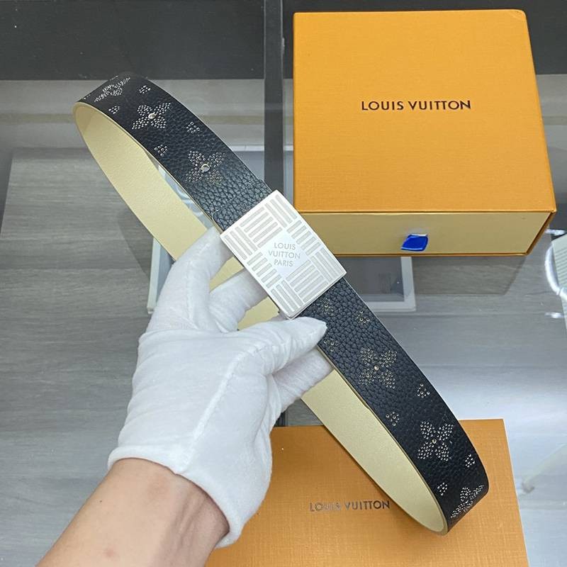 No.1 Popular Louis Vuitton Santur Military Replica 35MM Reversible Belt vuq79344