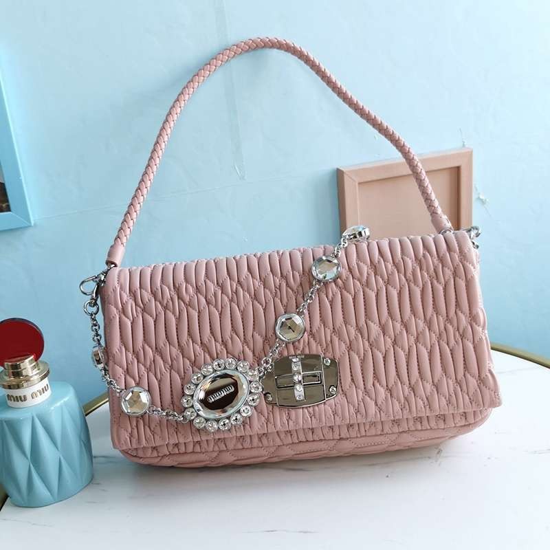No.1 popular Miu Miu crystal chain fake? Matelasse shoulder bag myf11976