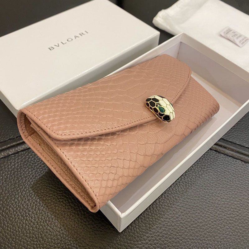 Very popular all over the world? Bulgari Serpenti Replica Forever Large Wallet Bur71406