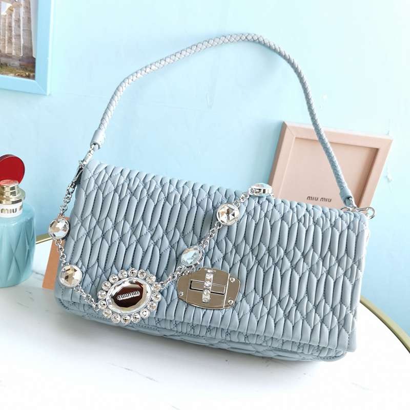 The hot topic! Miu Miu crystal chain fake? Matelasse shoulder bag mym06182