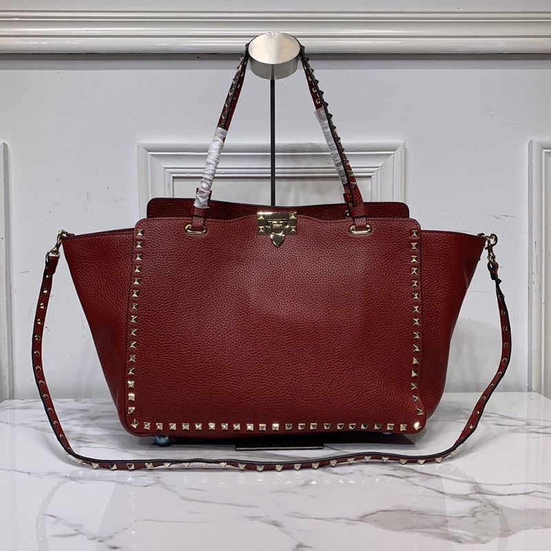 Free shipping★Valentino tote bag copy★Calfskin medium Rockstud bag Vuo08155