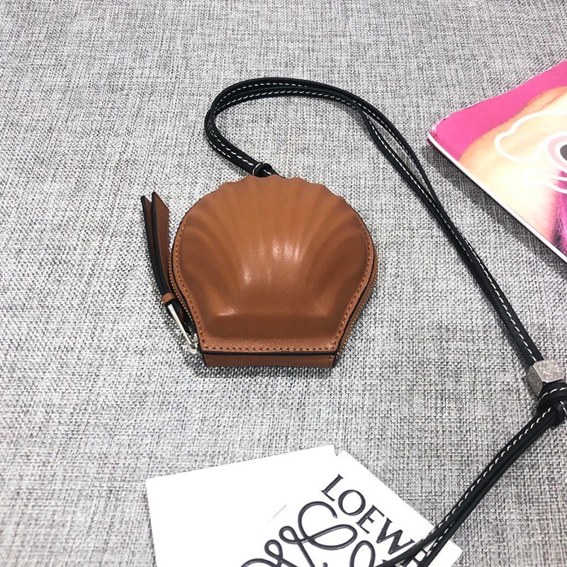Eye-catching colors Loewe wallet replica shell pouch mini log21856 Eye-catching colors Loewe wallet replica shell pouch mini log21856