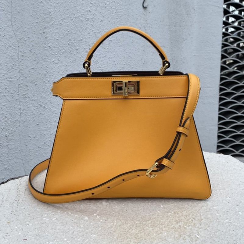 Best Price Challenge Fendi Peekaboo Iseeu Replica Small Leather Bag fez36686