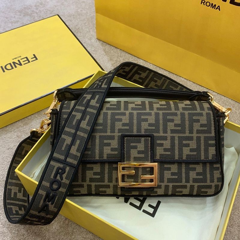 Eye-catching color Fendi replica baguette fabric bag fep10487