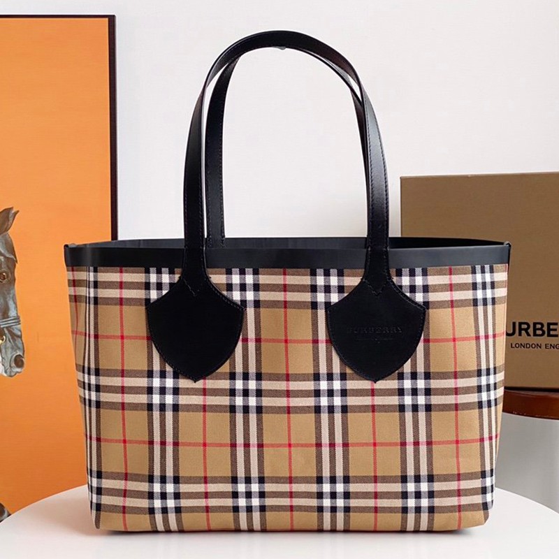 Burberry Pocket Bag Replica Outdoor Travel Check Reversible Bag Bad97501