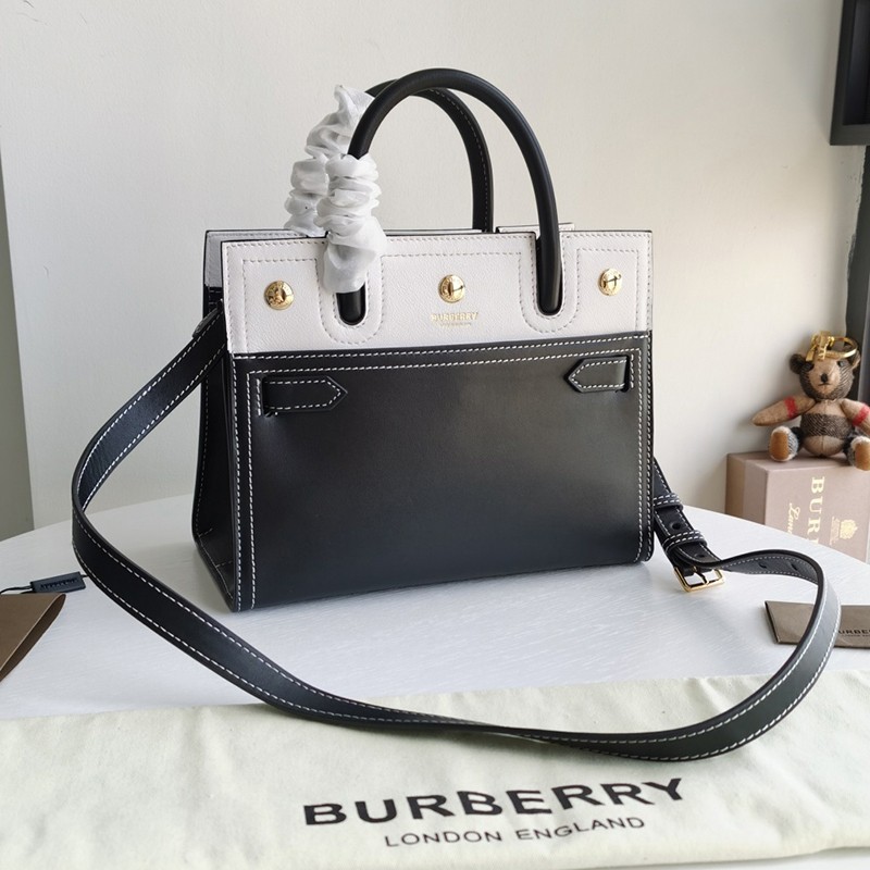 ☆Super popular☆ Burberry tote bag replica Vintage check Title bag Bak06645