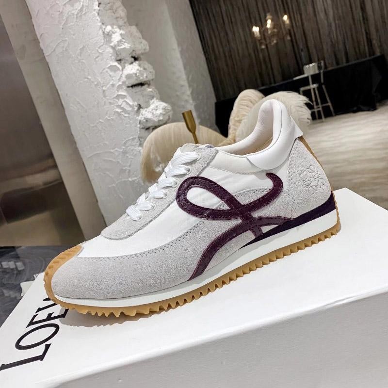 Love at first sight? Perfect as a gift? Loewe Flow Runner sneakers fake log22866